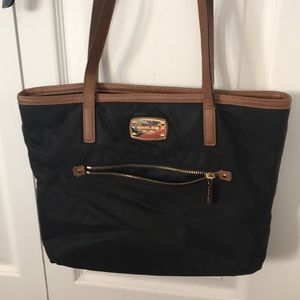 Black Michael Kors shoulder bag